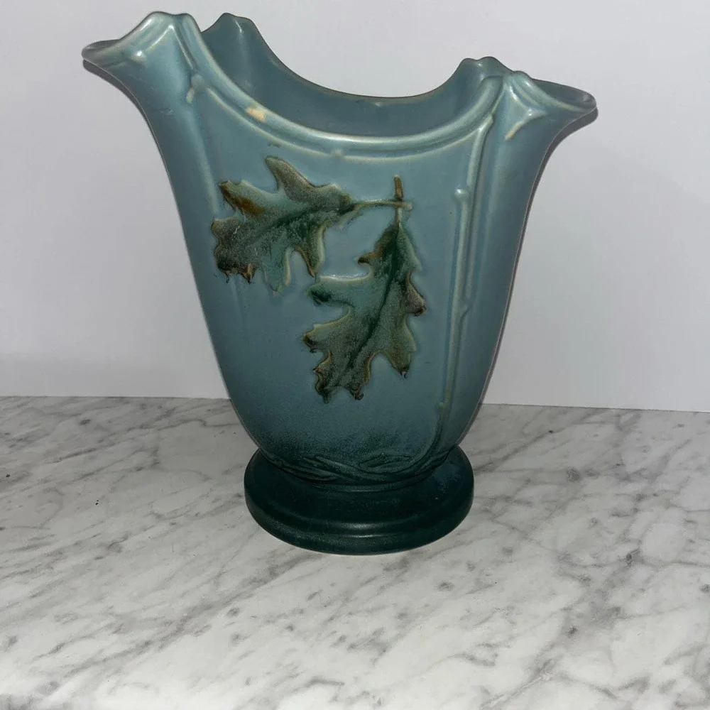 Weller Pottery Oak Leaf Vase 10.25
